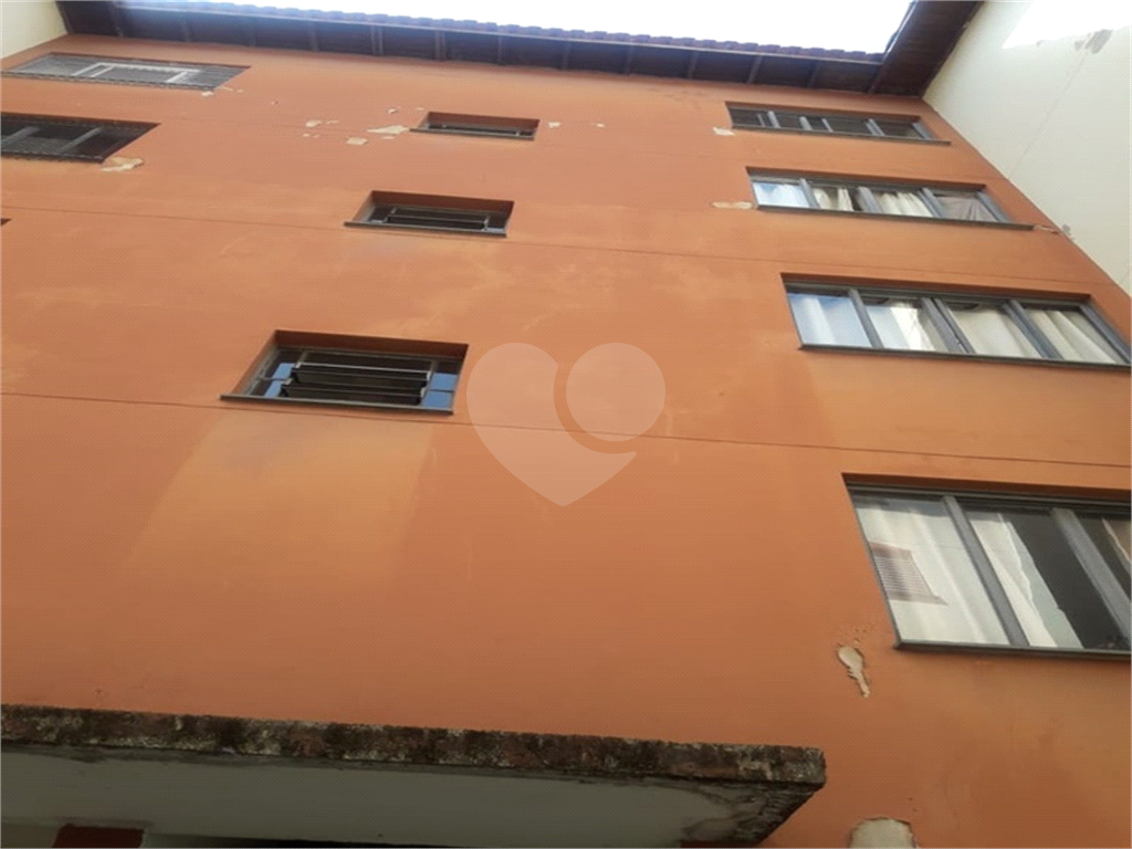 Apartamento localizado na Av. Coronel Sezefredo Fagundes 5169, no Condomínio Bosque Da Cantareira.