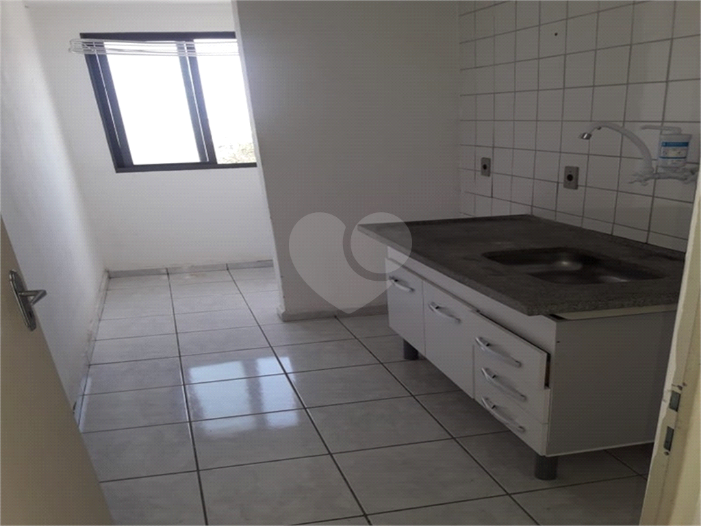 Apartamento localizado na Av. Coronel Sezefredo Fagundes 5169, no Condomínio Bosque Da Cantareira.