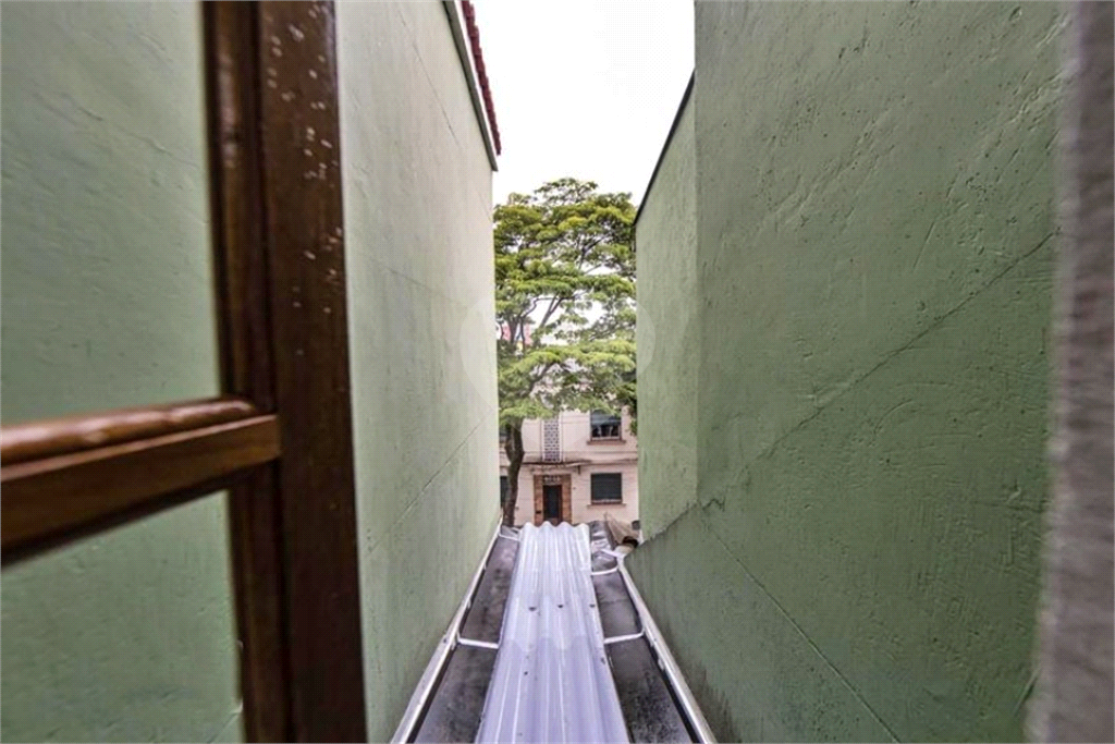 Apartamento com dois dormitórios Pari 