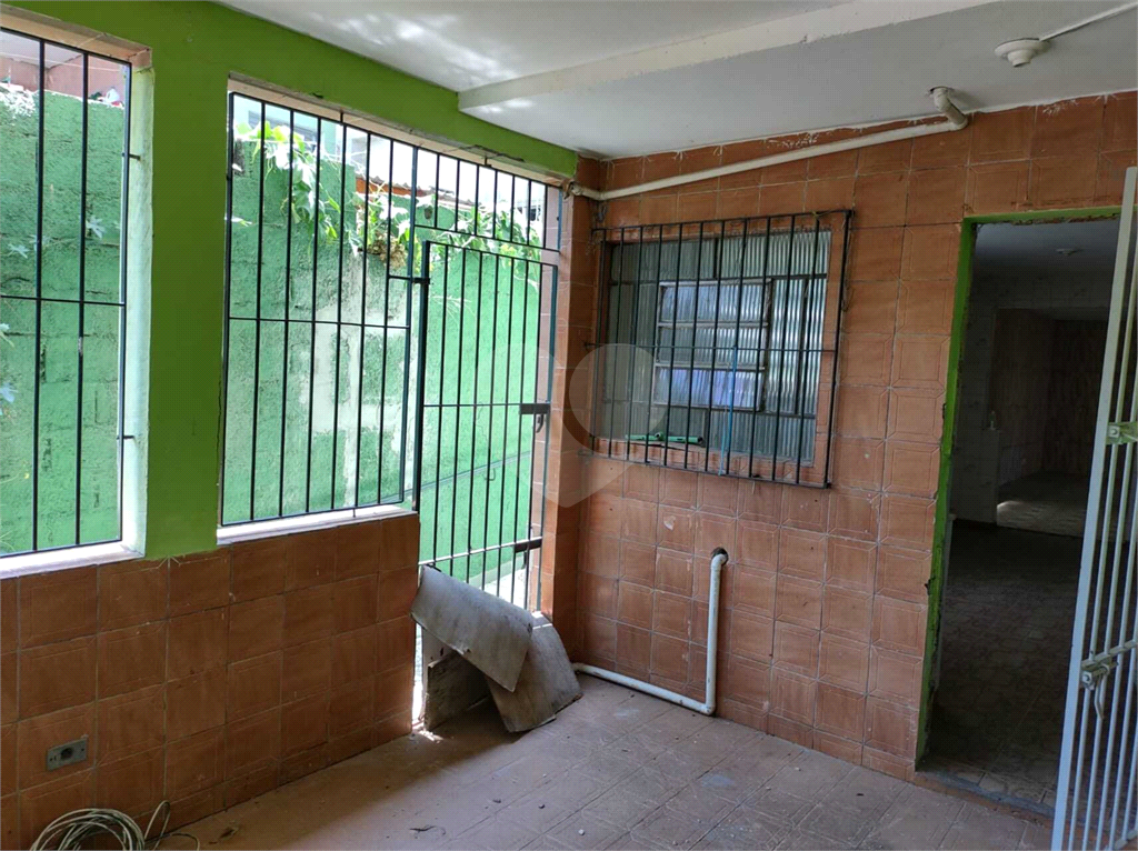 Casa à venda com 3 quartos, 140m² - Foto 2