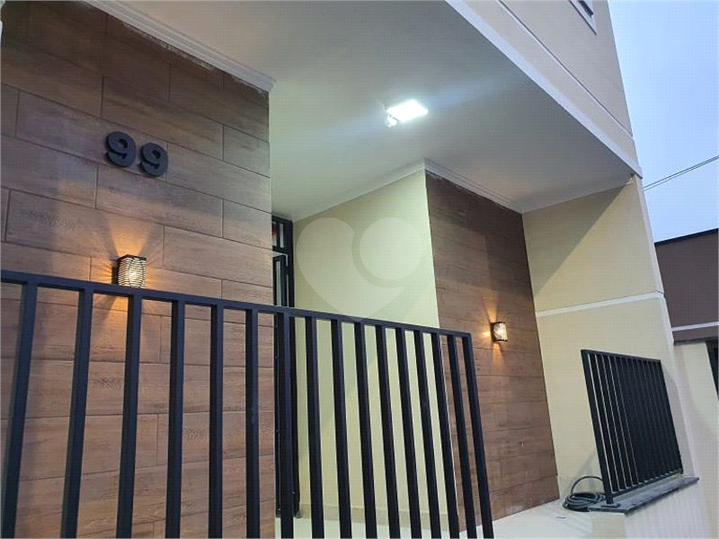 Apartamento a venda de 1 dorm. a 200metros do Trimais 
