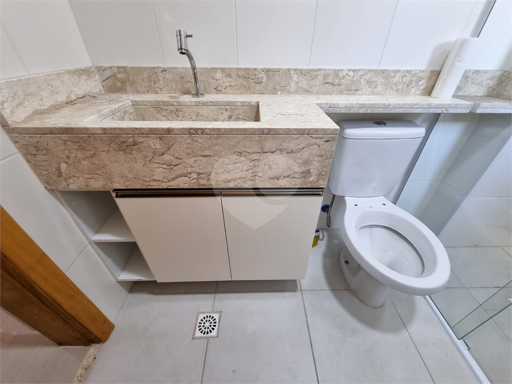 Apartamento a venda de 1 dorm. a 200metros do Trimais 