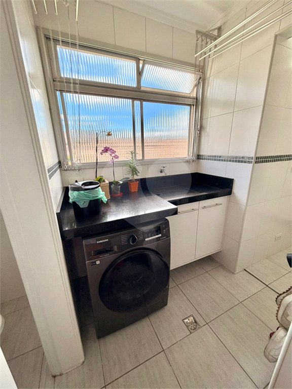 Apartamento na Avenida Braz Leme, Santana, com 2 dormitórios, 2 vagas -  banheiros 