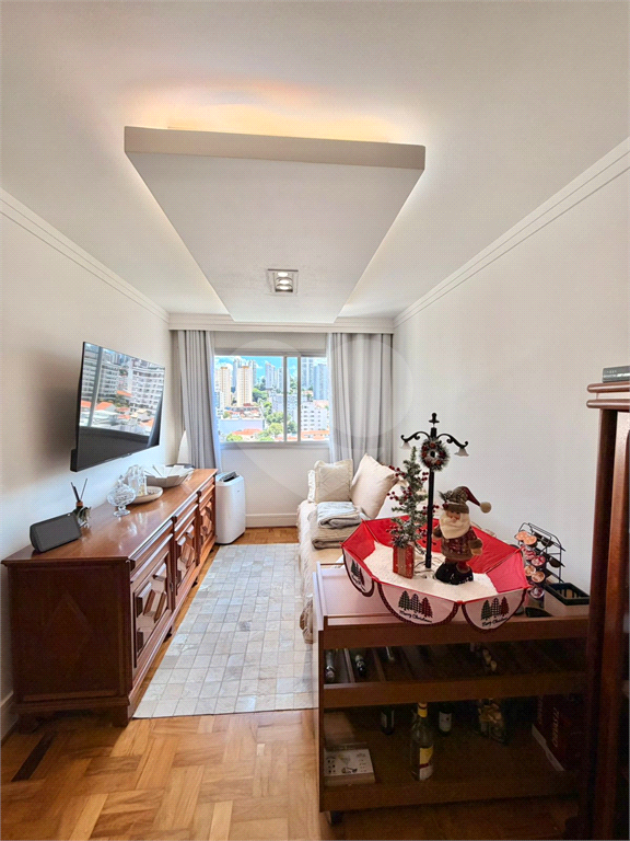 Apartamento na Avenida Braz Leme, Santana, com 2 dormitórios, 2 vagas -  banheiros 