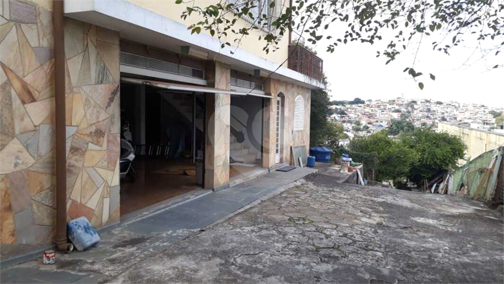 Casa à venda com 2 quartos, 361m² - Foto 12