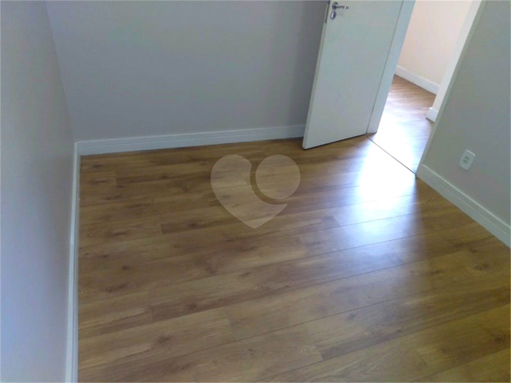 CONDOMÍNIO RESIDENCIAL PARQUE SAN GIULIO - Apartamento pronto para morar com 02 dormitórios. 