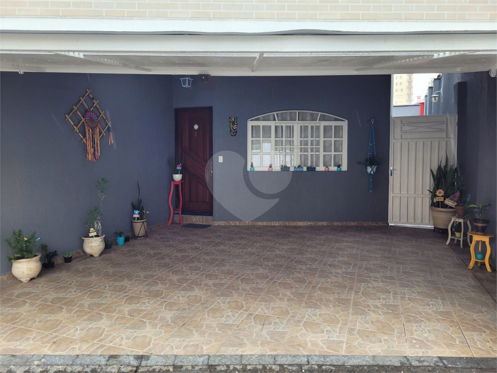 Sobrado a Venda na Parada Inglesa com 02 suítes e 02 Vagas por R$ 620.000,00