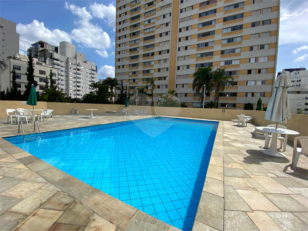 Apartamento Reformado em Pinheiros – 115m²