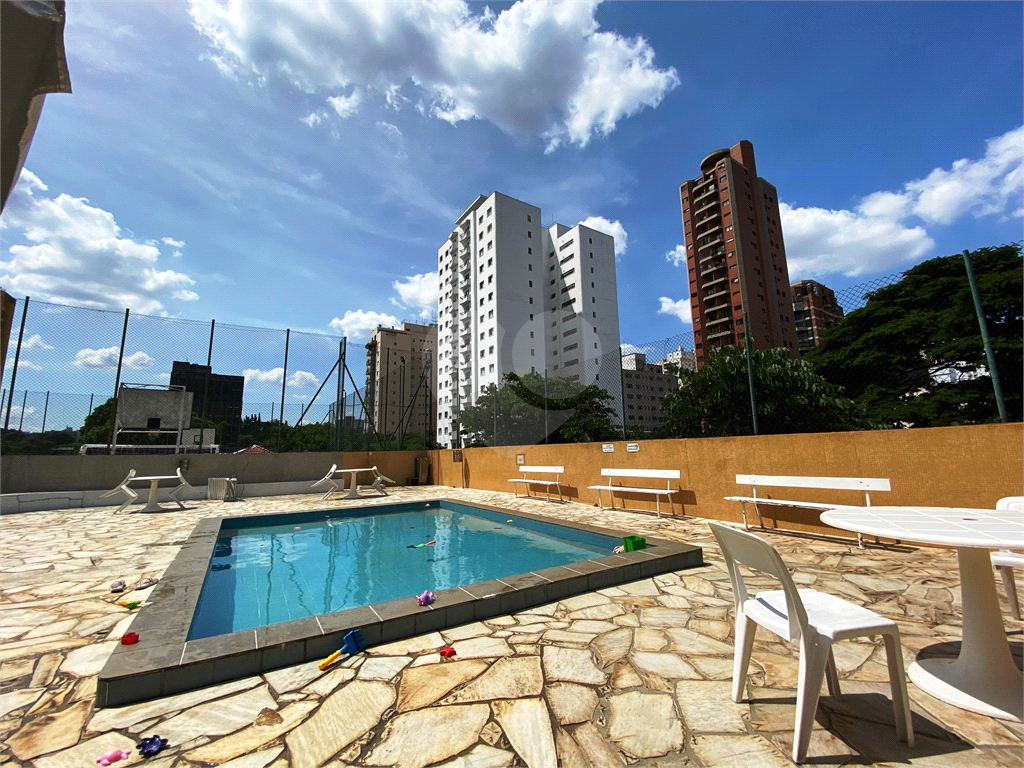 Apartamento Reformado em Pinheiros – 115m²