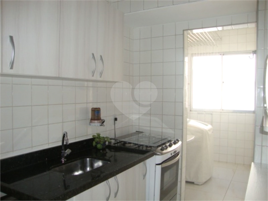 Apartamento à venda com 2 quartos, 67m² - Foto 19