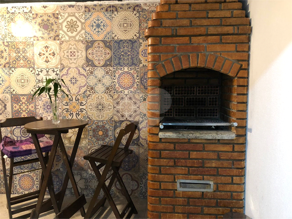 Casa de Condominio no Horto Florestal com 3 dormitórios