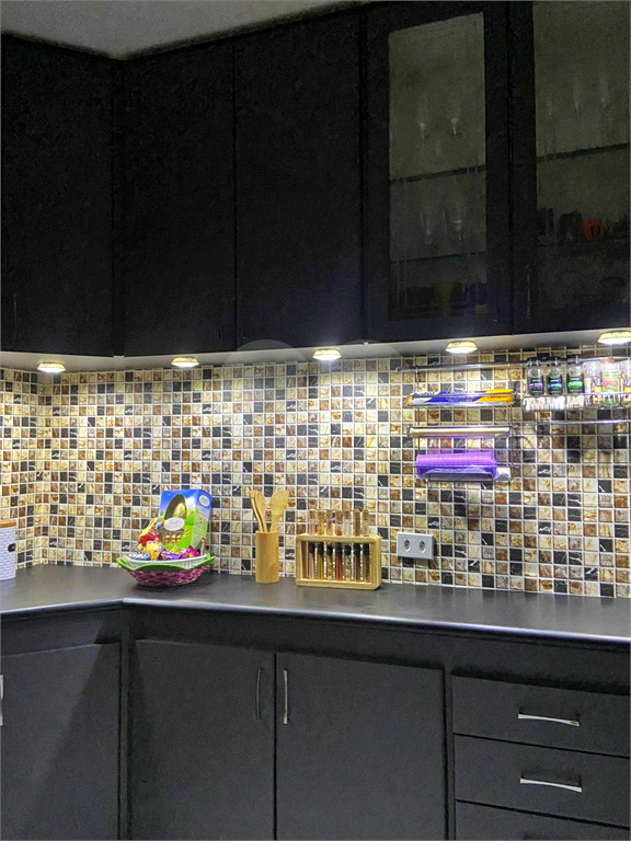 Casa de Condominio no Horto Florestal com 3 dormitórios