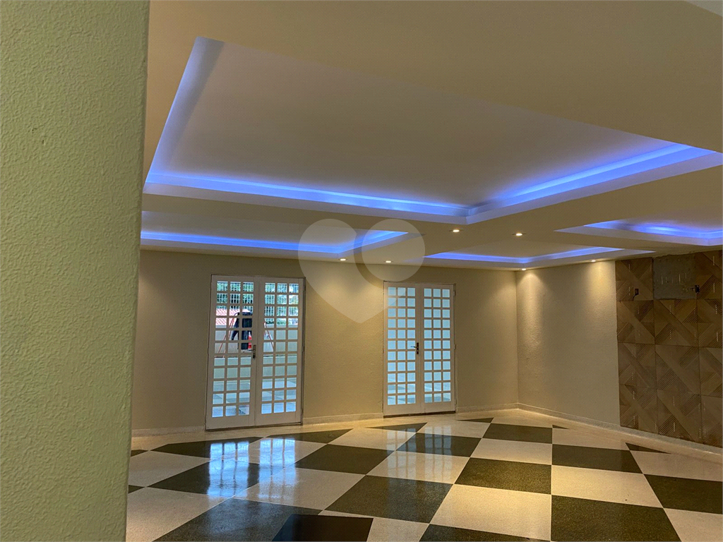Casa de Condominio no Horto Florestal com 3 dormitórios