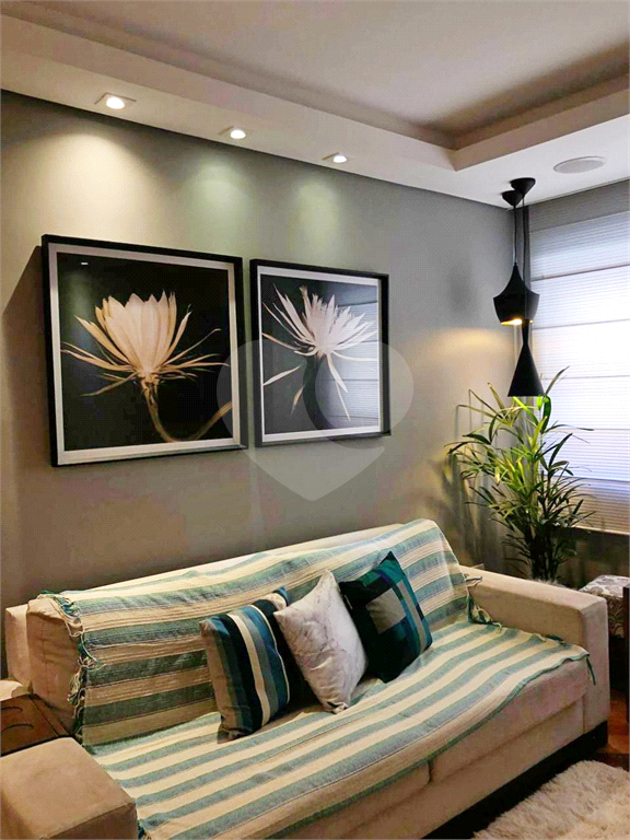 Casa de Condominio no Horto Florestal com 3 dormitórios