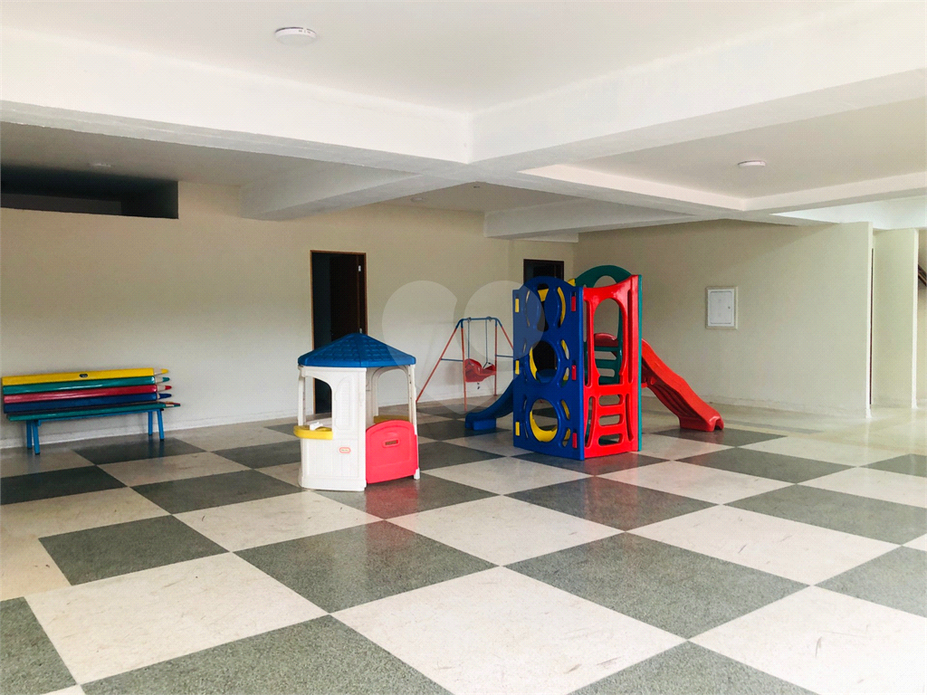 Casa de Condominio no Horto Florestal com 3 dormitórios