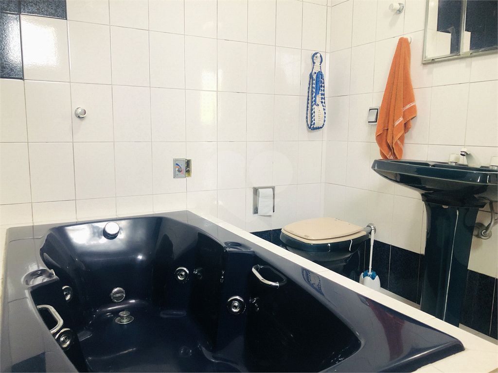 Sobrado com 3 dormitórios na Vila Romero