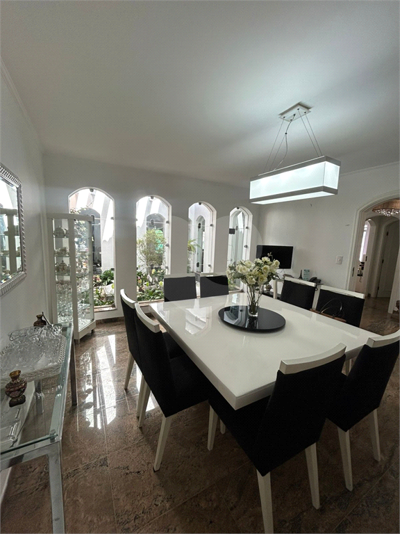 Sobrado Jd. França | 4 Suítes | 5 vagas | 455m² | Piscina 