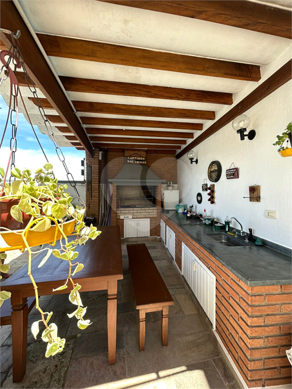 Sobrado Jd. França | 4 Suítes | 5 vagas | 455m² | Piscina 