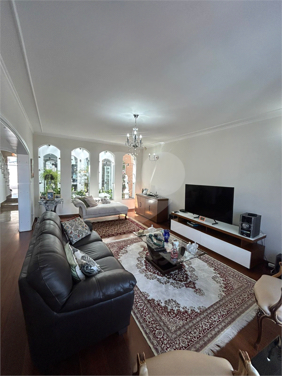 Sobrado Jd. França | 4 Suítes | 5 vagas | 455m² | Piscina 
