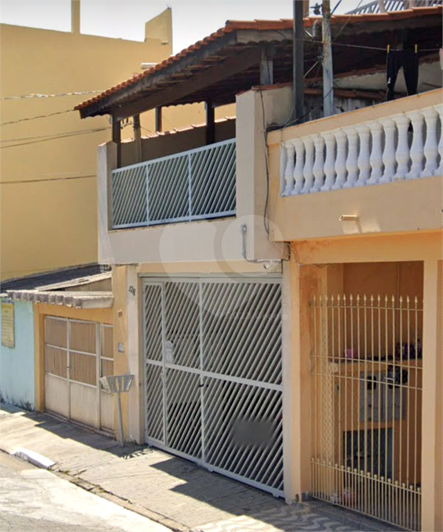 Imóvel para renda - 3 casas no mesmo terreno