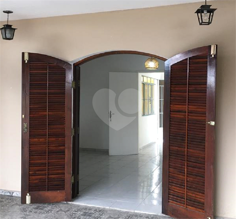 Imóvel para renda - 3 casas no mesmo terreno