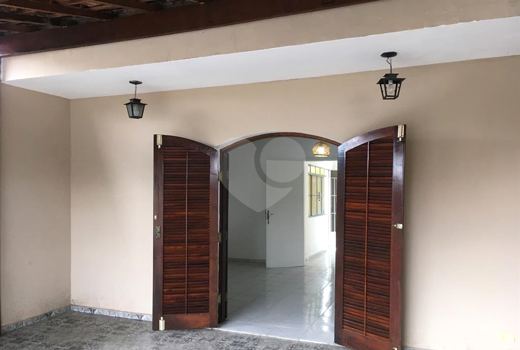 Imóvel para renda - 3 casas no mesmo terreno