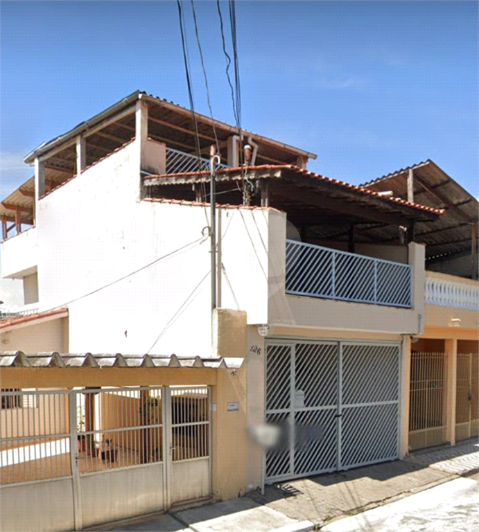 Imóvel para renda - 3 casas no mesmo terreno