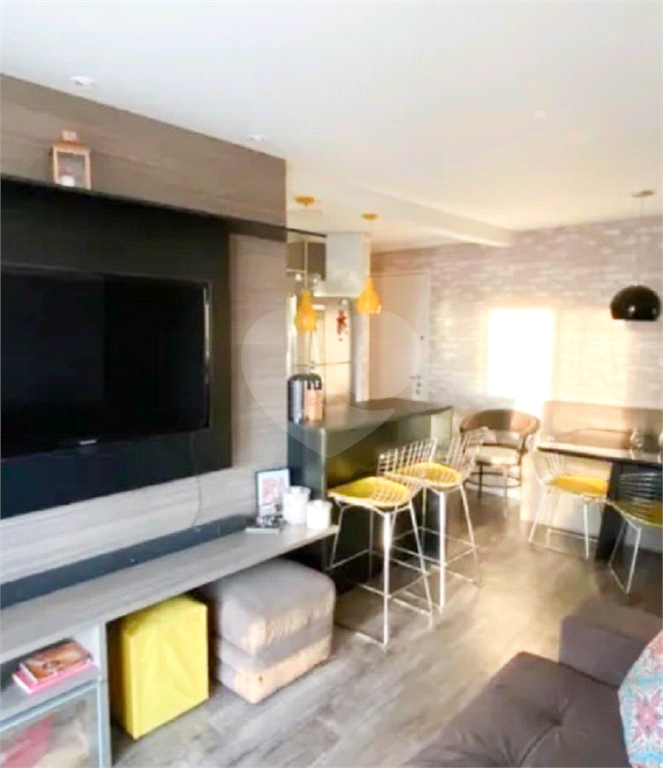 APARTAMENTO em SANTANA