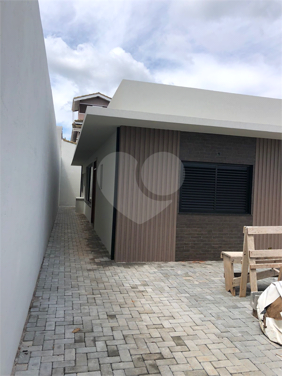 Casa à venda com 2 quartos, 77m² - Foto 9