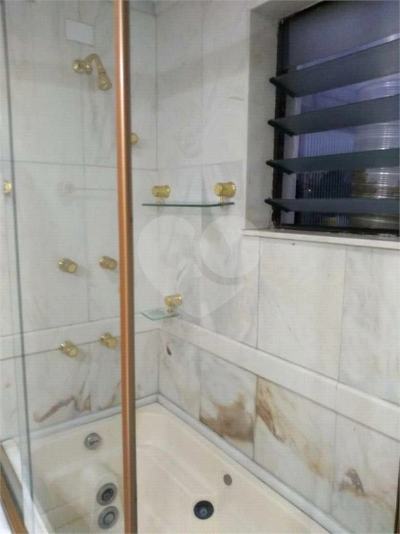 APARTAMENTO em VILA CARRÃO