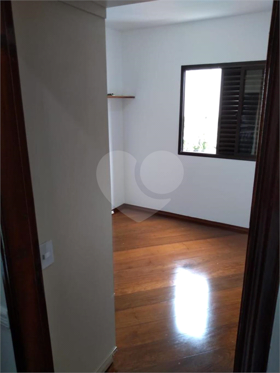 APARTAMENTO em VILA CARRÃO