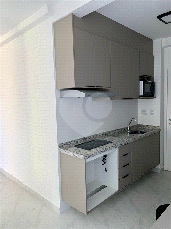 Studio em Prédio Novo com excelente infraestrutura e 500 metros do Metro Santana 