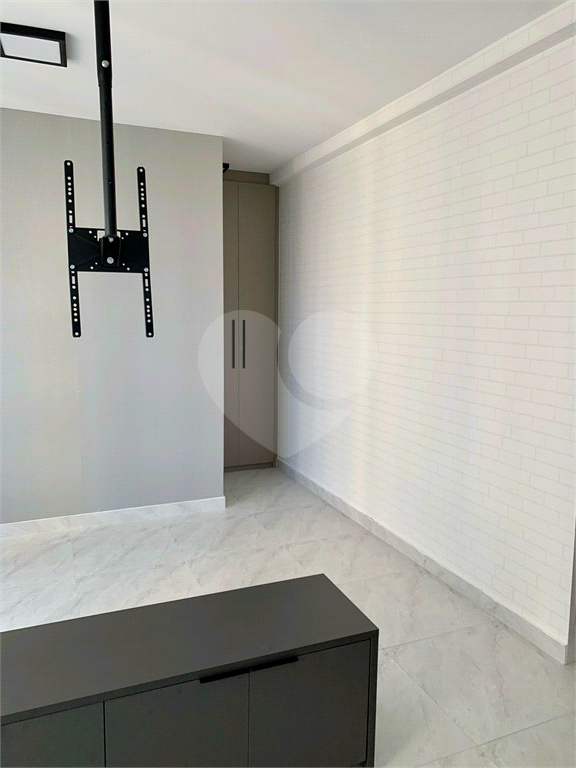 Studio em Prédio Novo com excelente infraestrutura e 500 metros do Metro Santana 