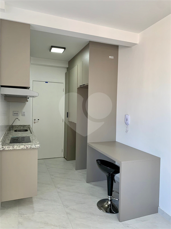 Studio em Prédio Novo com excelente infraestrutura e 500 metros do Metro Santana 