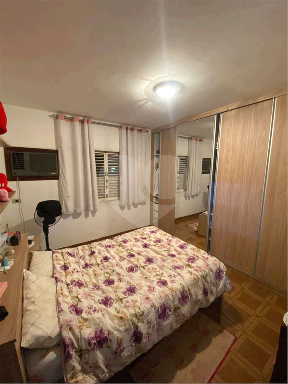 Casa à venda com 4 quartos, 160m² - Foto 25