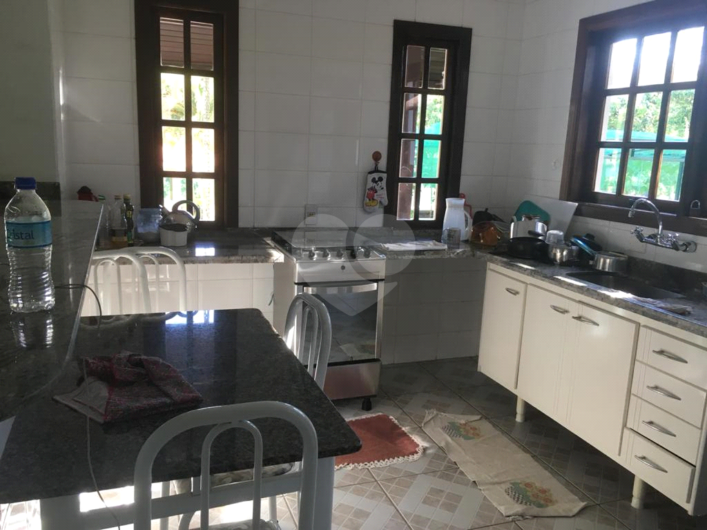 Casa de Condomínio à venda e aluguel com 4 quartos, 332m² - Foto 18