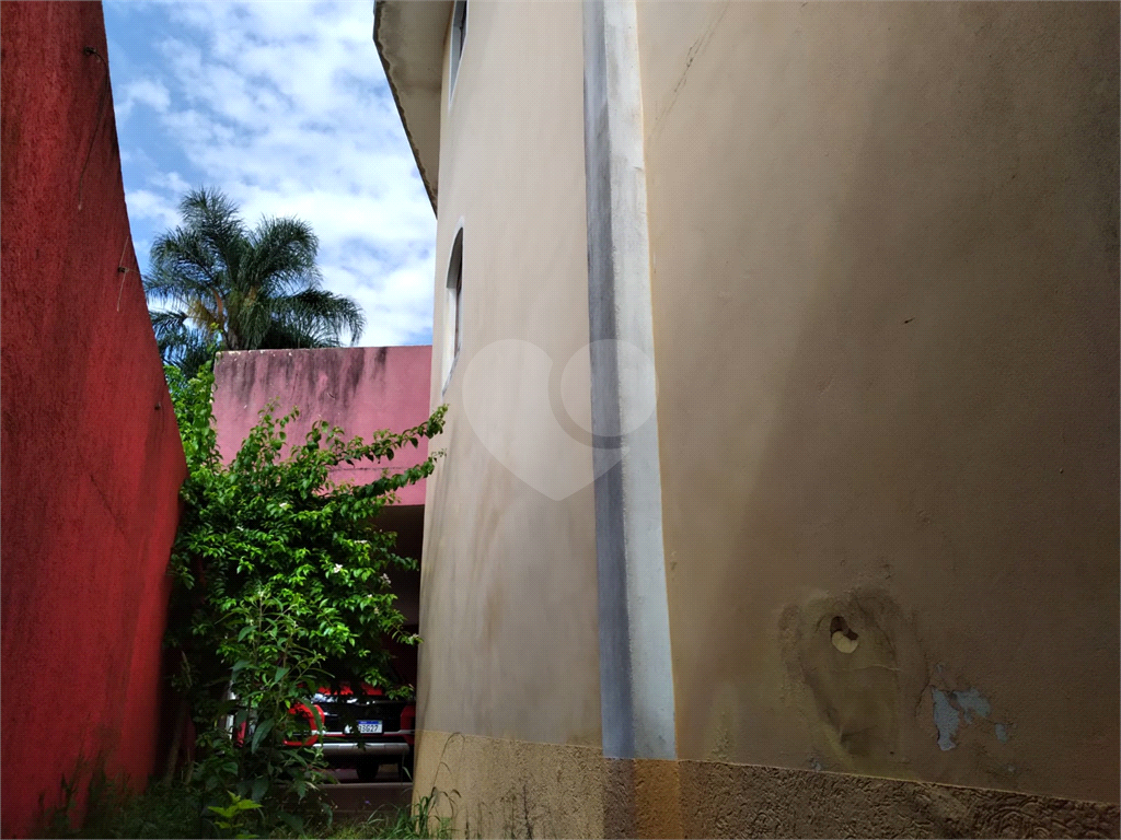 Sobrado à venda no Jd. Arnoni, 400 m²
