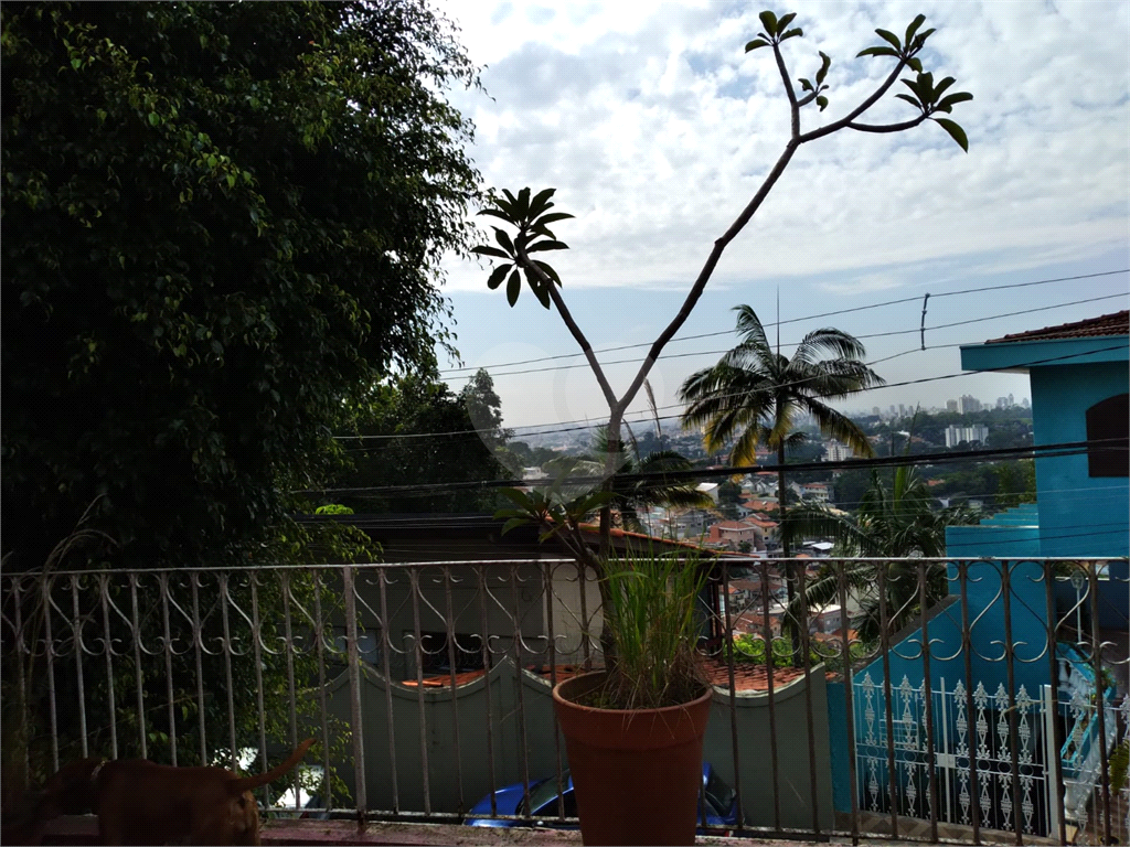 Sobrado à venda no Jd. Arnoni, 400 m²