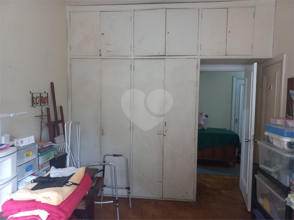 APARTAMENTO em PINHEIROS