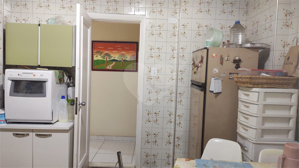 APARTAMENTO em PINHEIROS