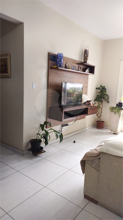 APARTAMENTO em PINHEIROS