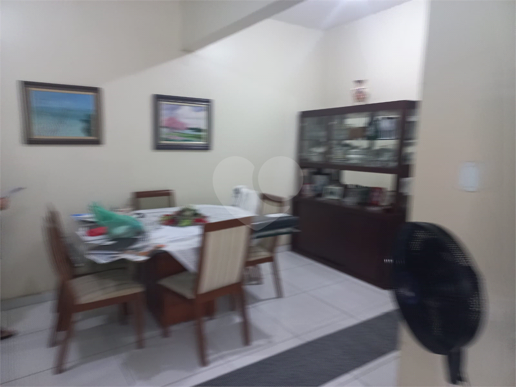 APARTAMENTO em PINHEIROS