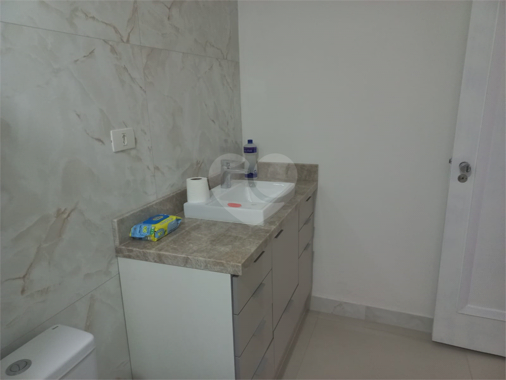 APARTAMENTO em PINHEIROS