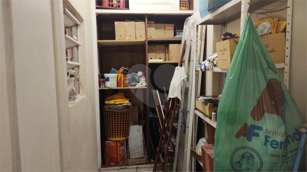 APARTAMENTO em PINHEIROS