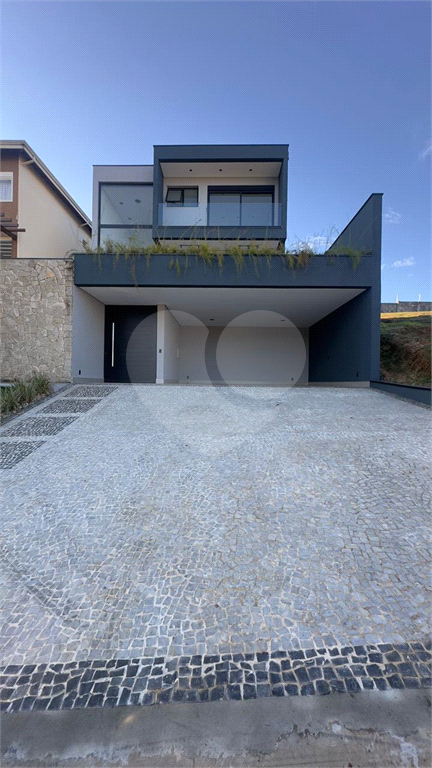 Sobrado, 3 quartos, 234 m² - Foto 1