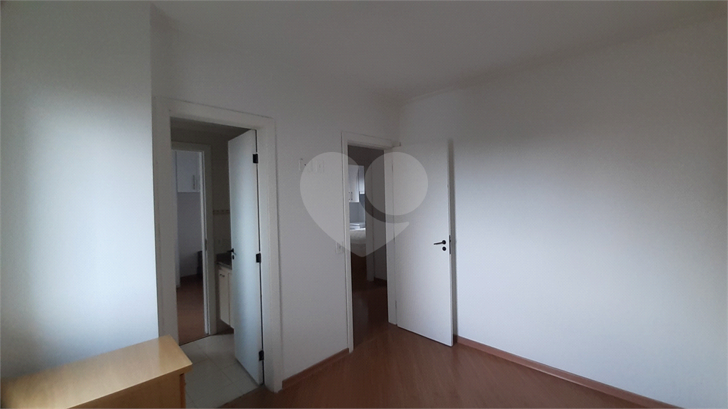 Aluga-se: Apartamento de 92 metros, 3 quartos (1 Suíte) e 2 vagas, em Santana!