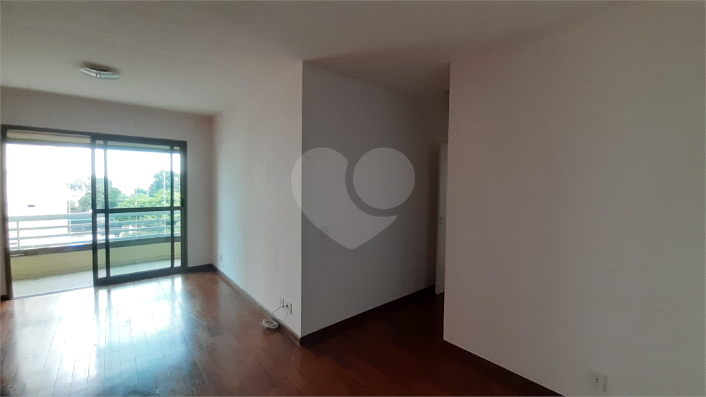 Aluga-se: Apartamento de 92 metros, 3 quartos (1 Suíte) e 2 vagas, em Santana!
