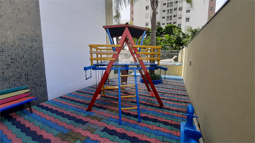 Aluga-se: Apartamento de 92 metros, 3 quartos (1 Suíte) e 2 vagas, em Santana!