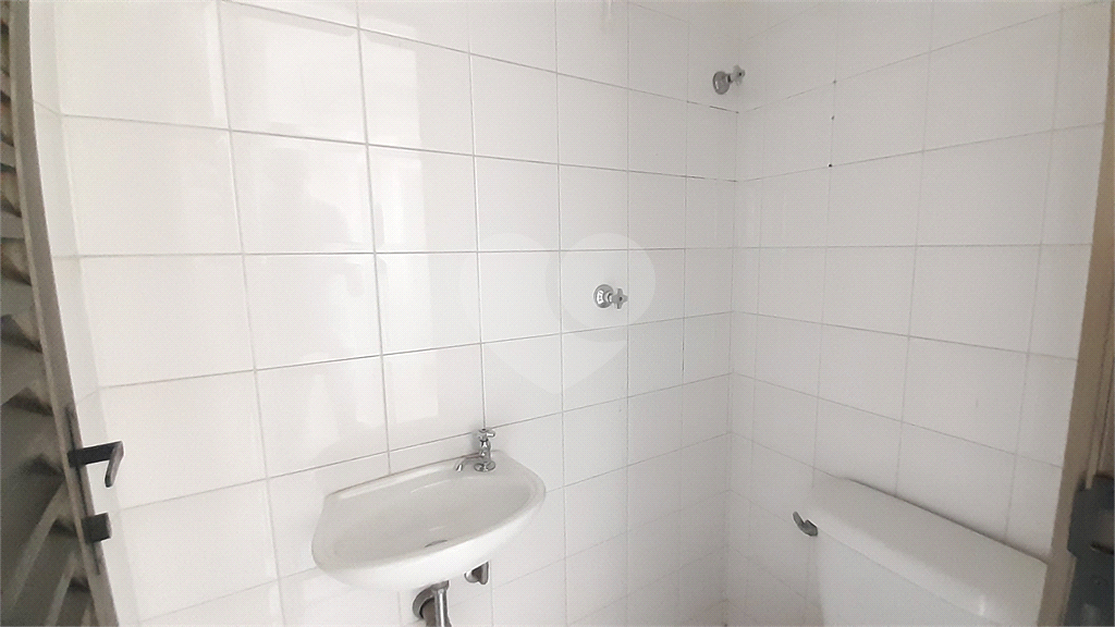 Aluga-se: Apartamento de 92 metros, 3 quartos (1 Suíte) e 2 vagas, em Santana!