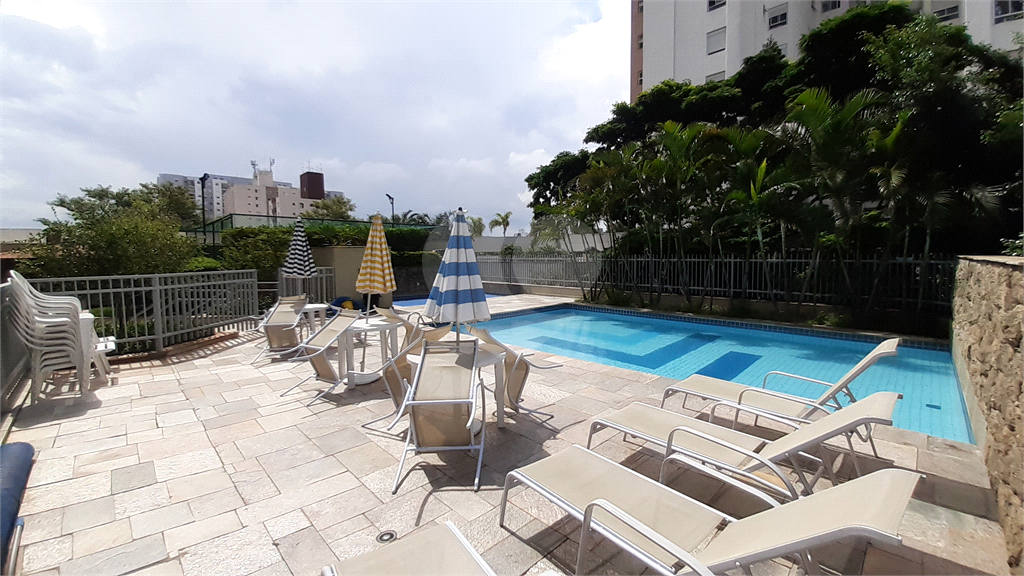 Aluga-se: Apartamento de 92 metros, 3 quartos (1 Suíte) e 2 vagas, em Santana!